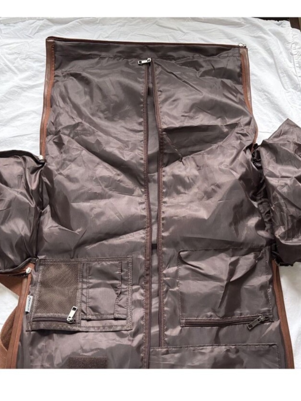Classic Brown Leather Duffel Garment Bag for Men - Picture 7 of 10